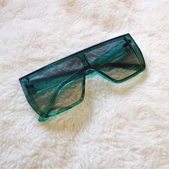 Greta Green Oversized Statement Sunglasses - Picture 5 of 10